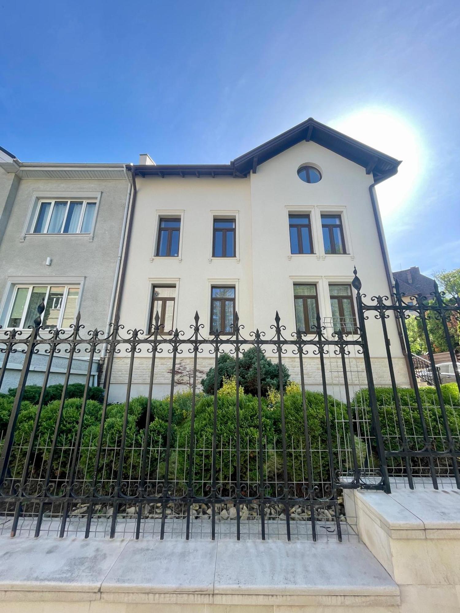 Căn hộ Enjoy - Spacious Retreat In Our Cluj-Napoca